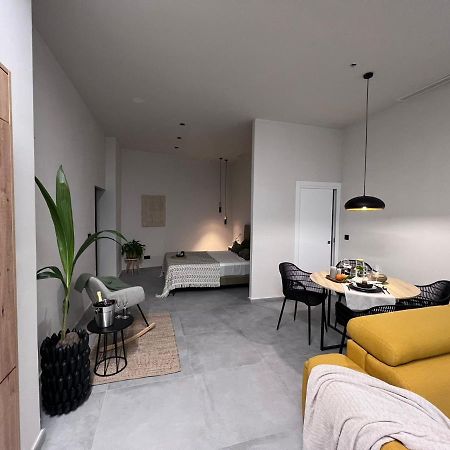 Nordik Apartment Валенсия Екстериор снимка