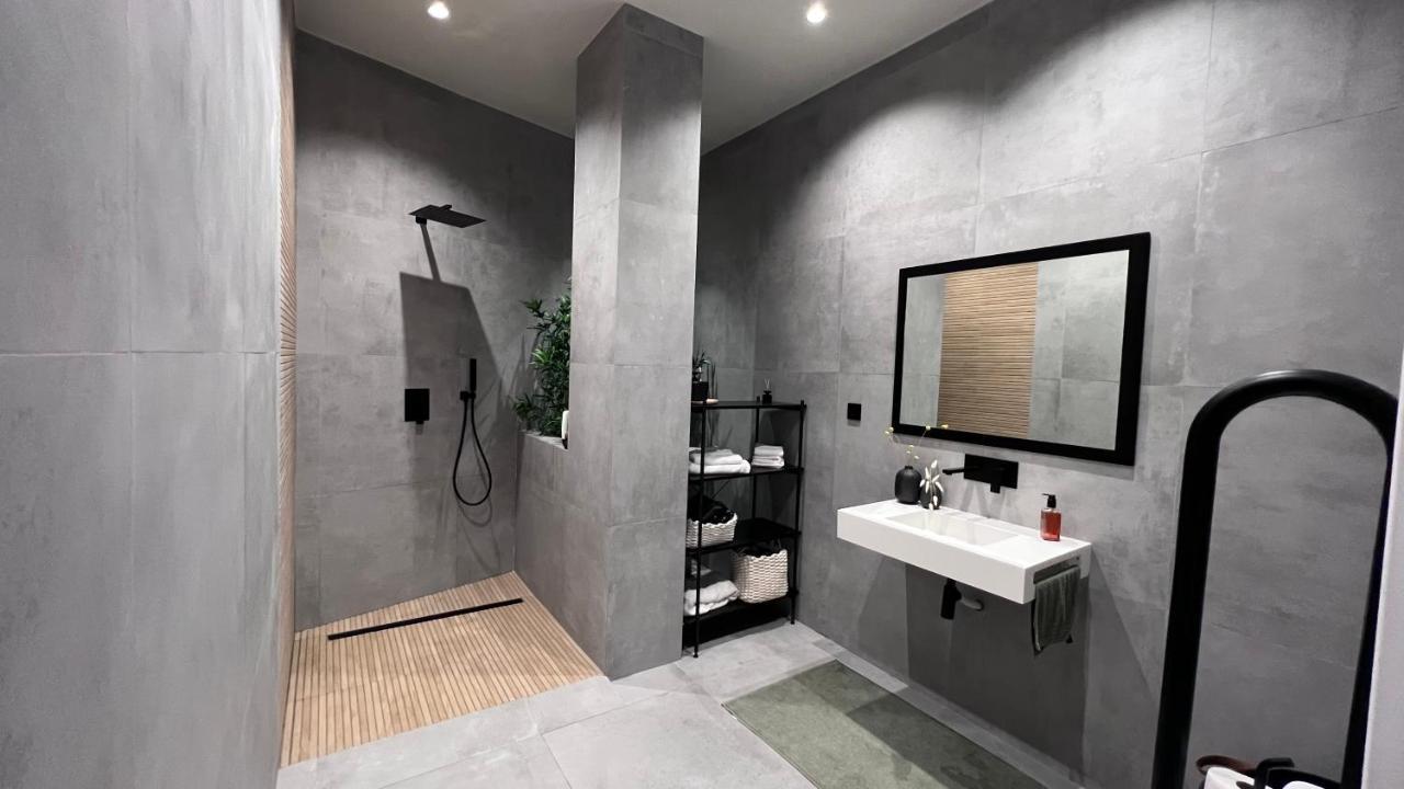 Nordik Apartment Валенсия Екстериор снимка