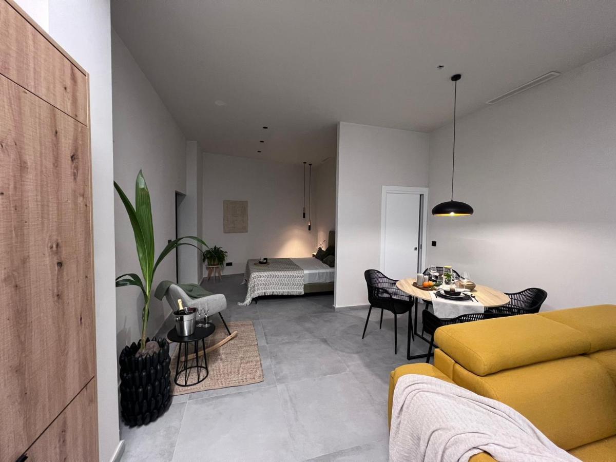 Nordik Apartment Валенсия Екстериор снимка