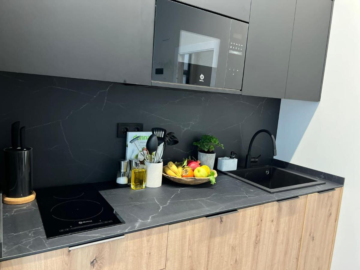Nordik Apartment Валенсия Екстериор снимка